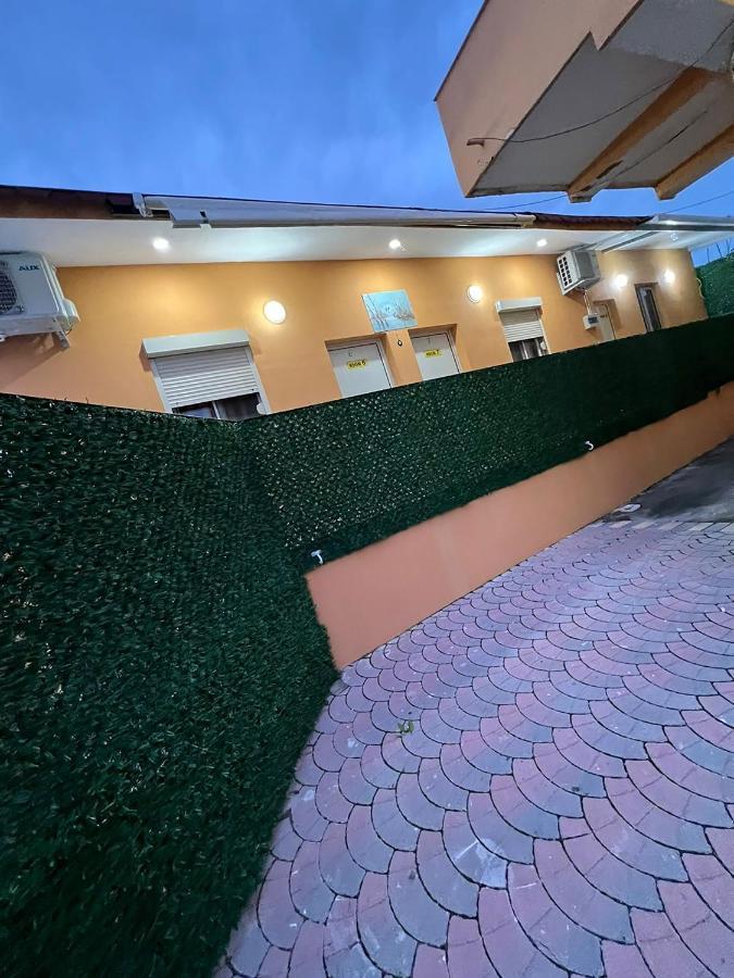 Hotel Ziku Durrës Extérieur photo